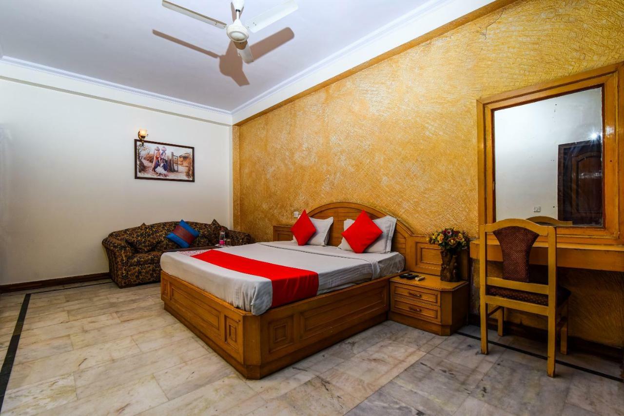 Oyo 3647 Hotel Rahul Palace Νέο Δελχί Εξωτερικό φωτογραφία